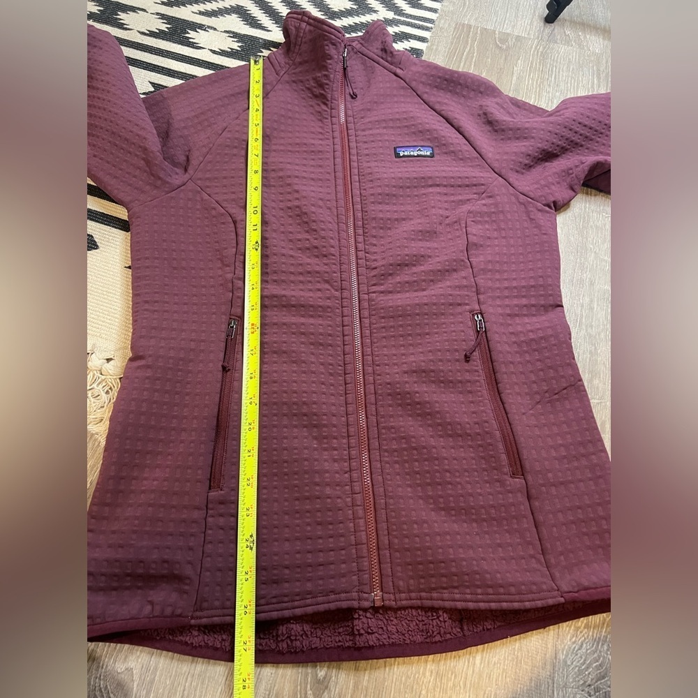 Patagonia Women's R2® TechFace Jacket Size Medium - Picture 9 of 10
